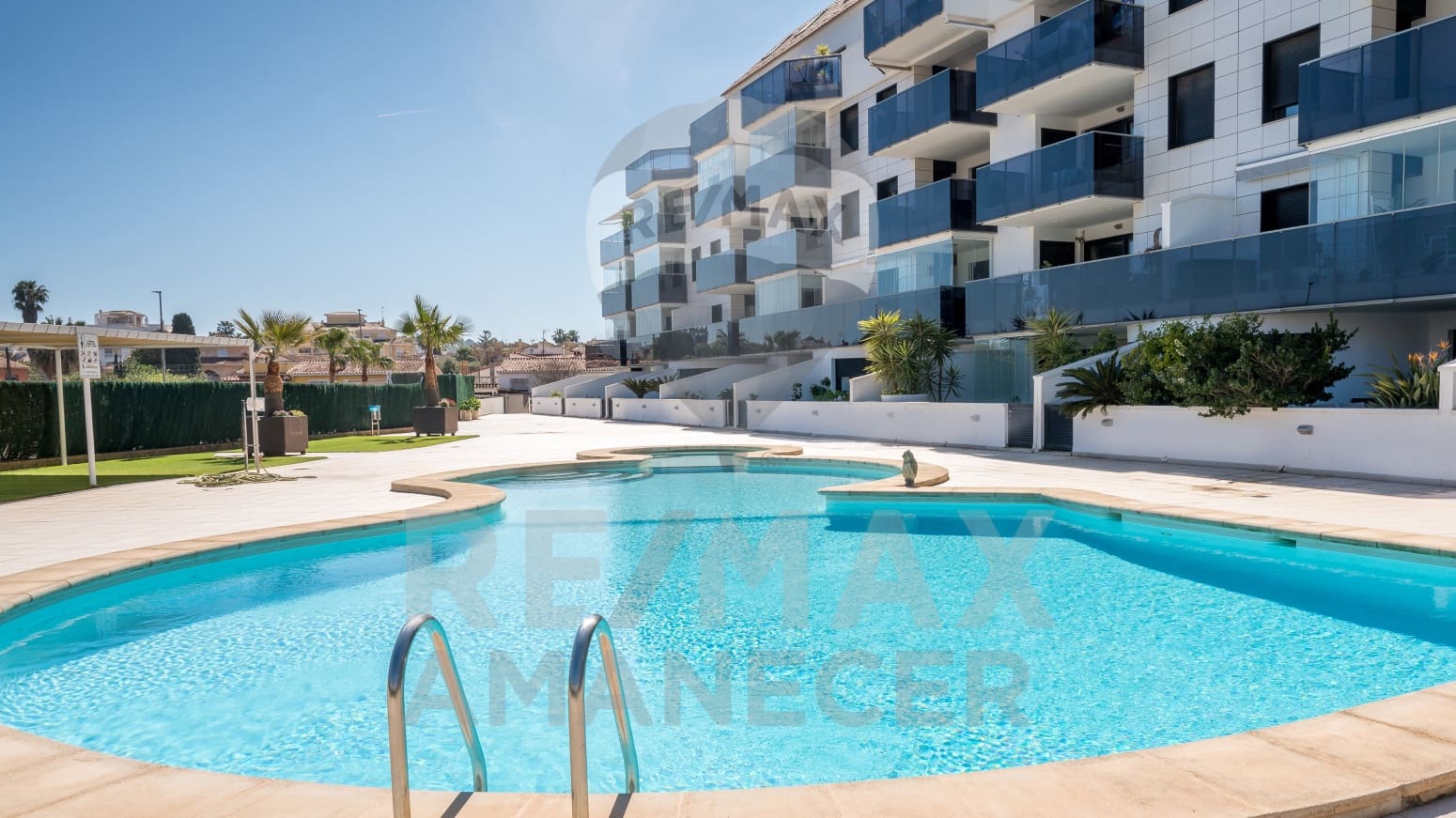 2 soveværelse Lejlighed til salg i Denia med garage - € 325.000 (Ref: 9168820)