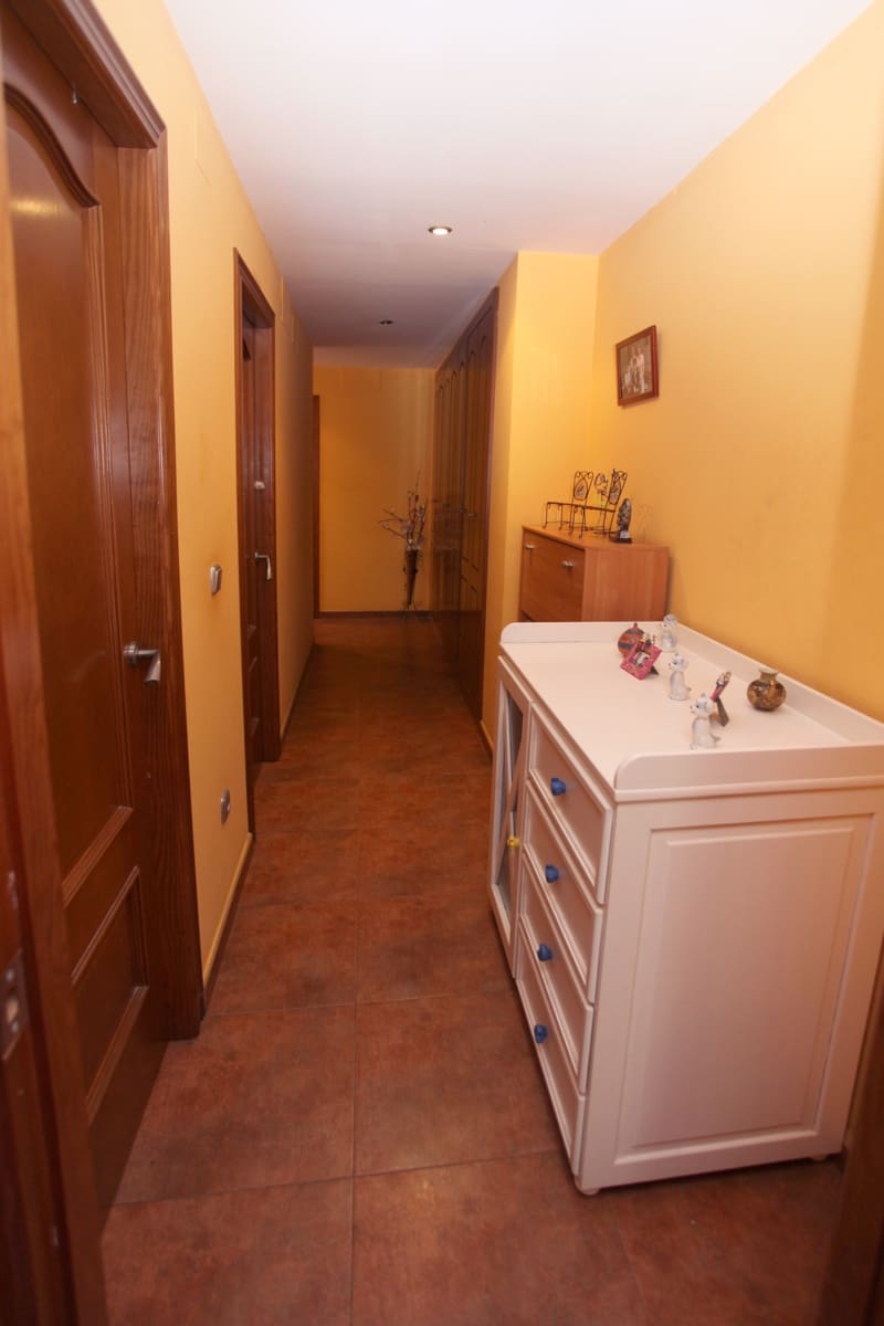 4 soveværelse Villa til salg i Tavernes de la Valldigna - € 270.000 (Ref: 9168821)