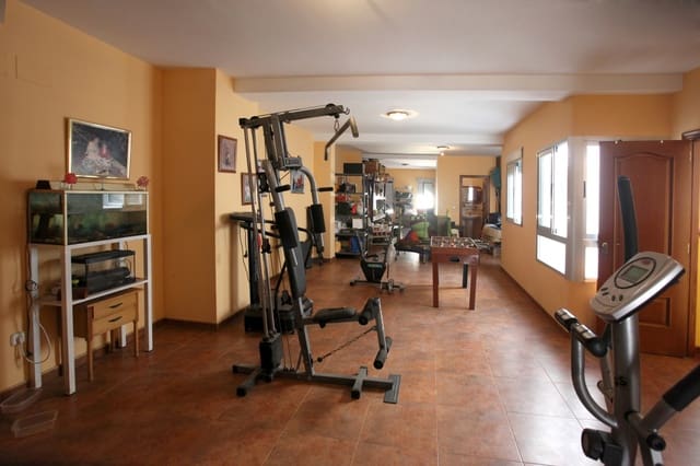 4 Zimmer Villa zu verkaufen in Tavernes de la Valldigna - 270.000 € (Ref: 9168821)