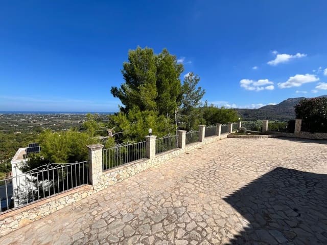 7 sovrum Villa till salu i Sella - 965 000 € (Ref: 9168830)