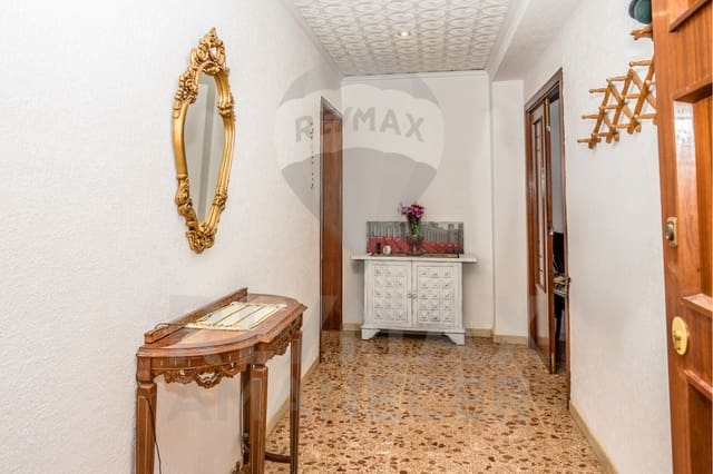 4 bedroom Flat for sale in Cocentaina - € 158,000 (Ref: 9234926)