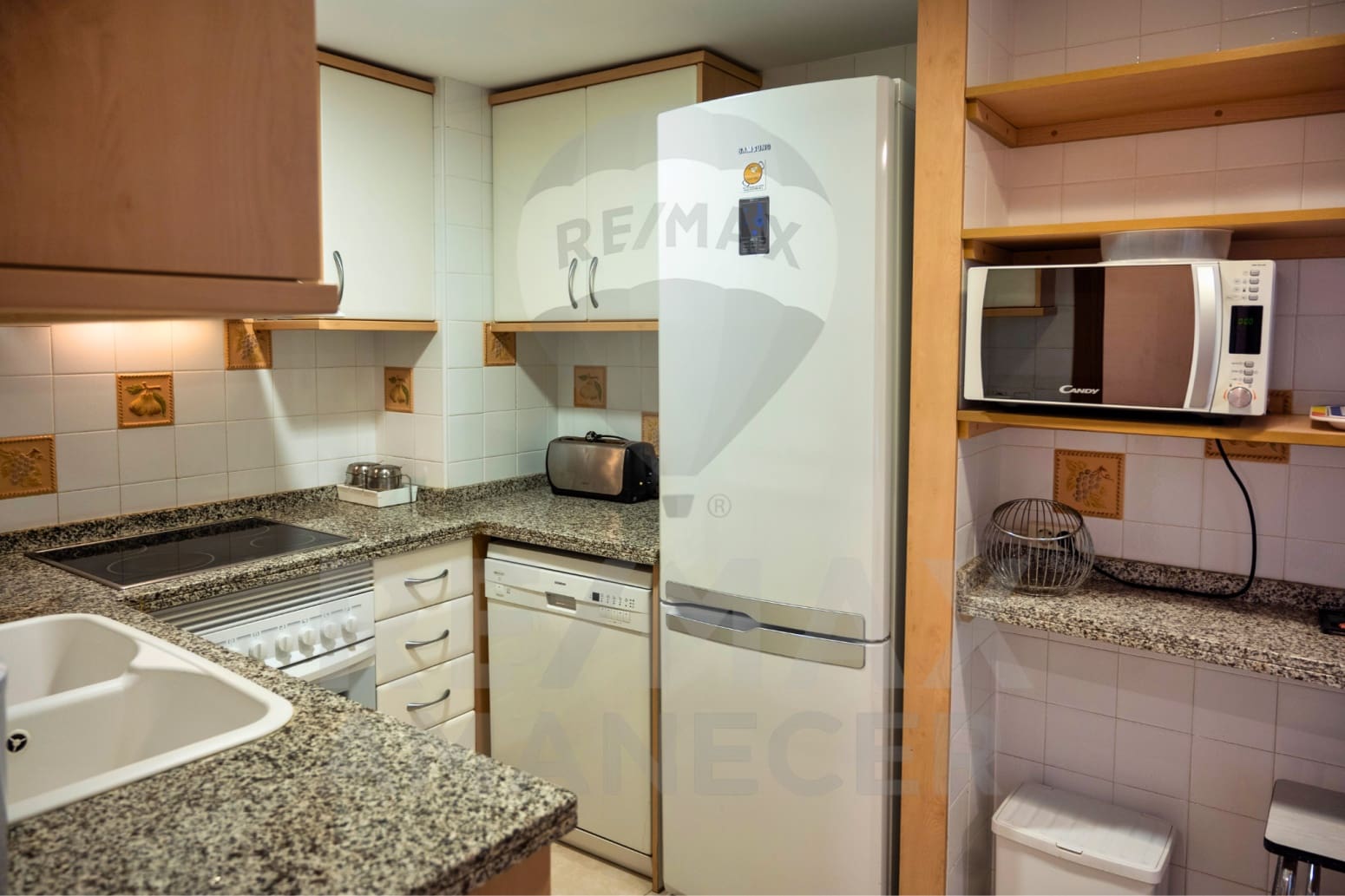 2 makuuhuone Asunto myytävänä paikassa Denia mukana 
autotalli - 365 000 € (Ref: 9261863)