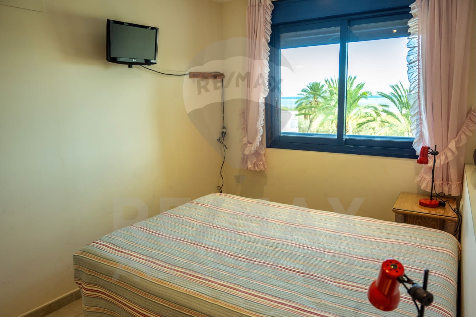 2 makuuhuone Asunto myytävänä paikassa Denia mukana 
autotalli - 365 000 € (Ref: 9261863)