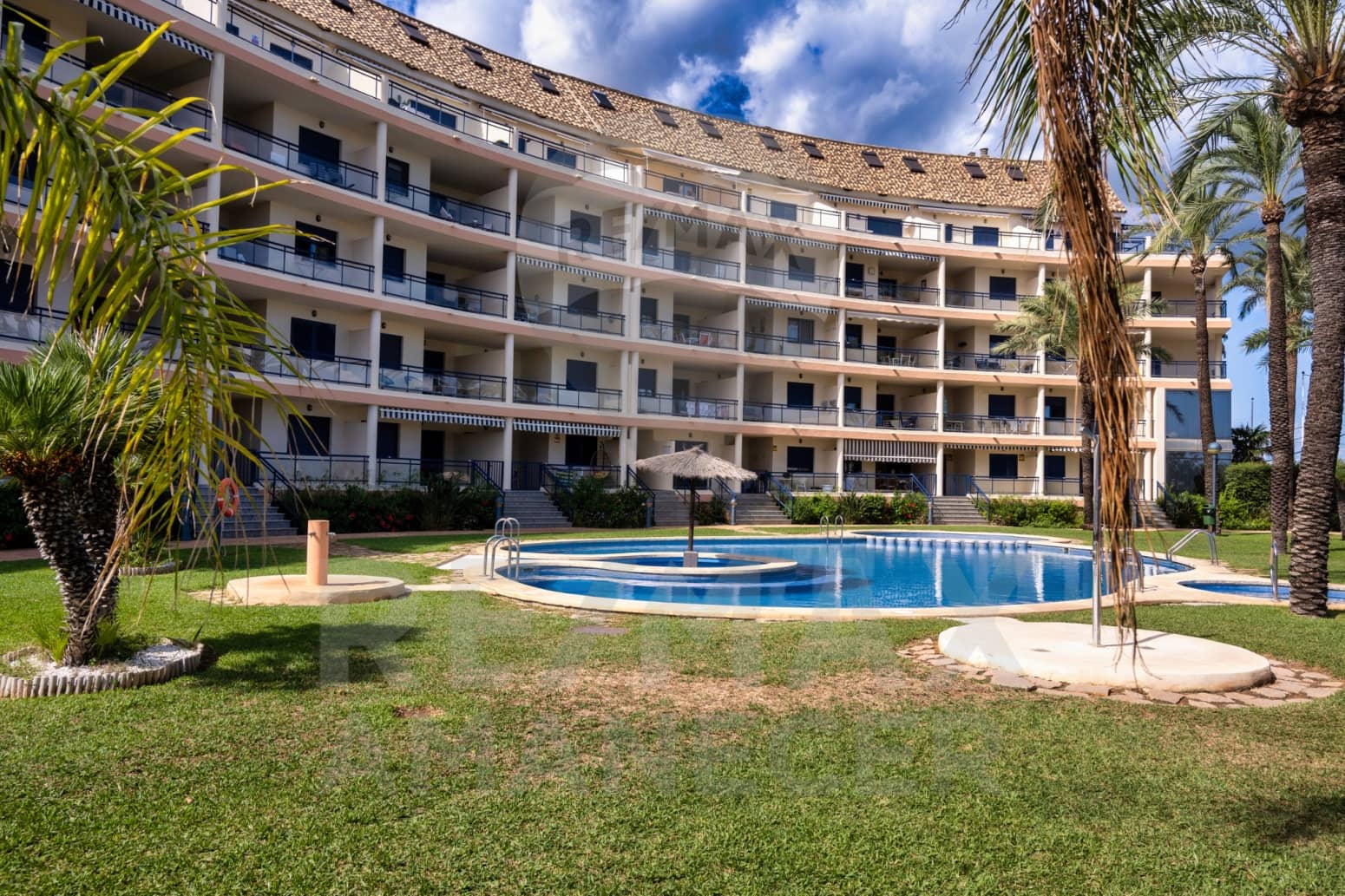 2 makuuhuone Asunto myytävänä paikassa Denia mukana 
autotalli - 365 000 € (Ref: 9261863)