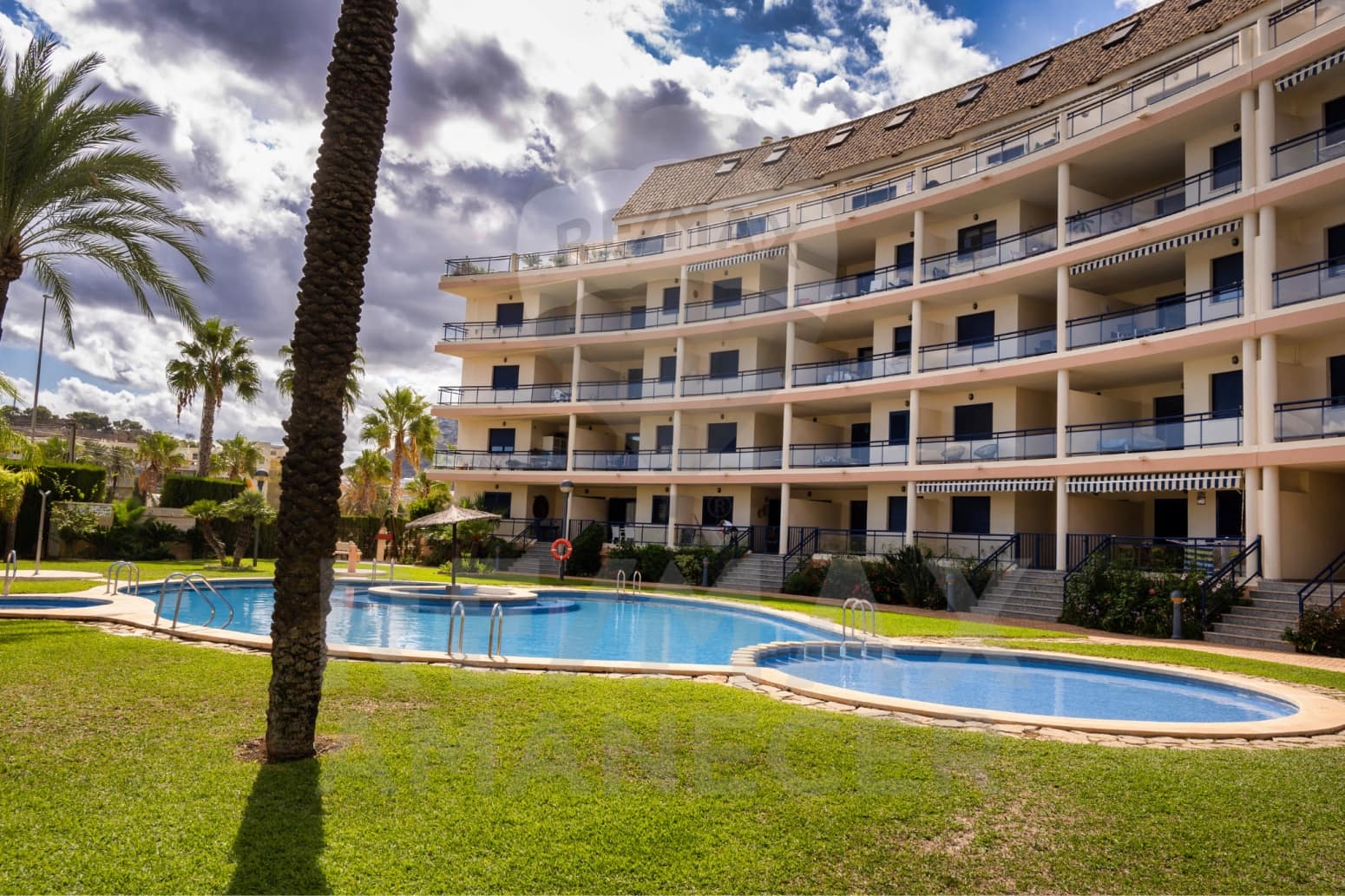 2 makuuhuone Asunto myytävänä paikassa Denia mukana 
autotalli - 365 000 € (Ref: 9261863)