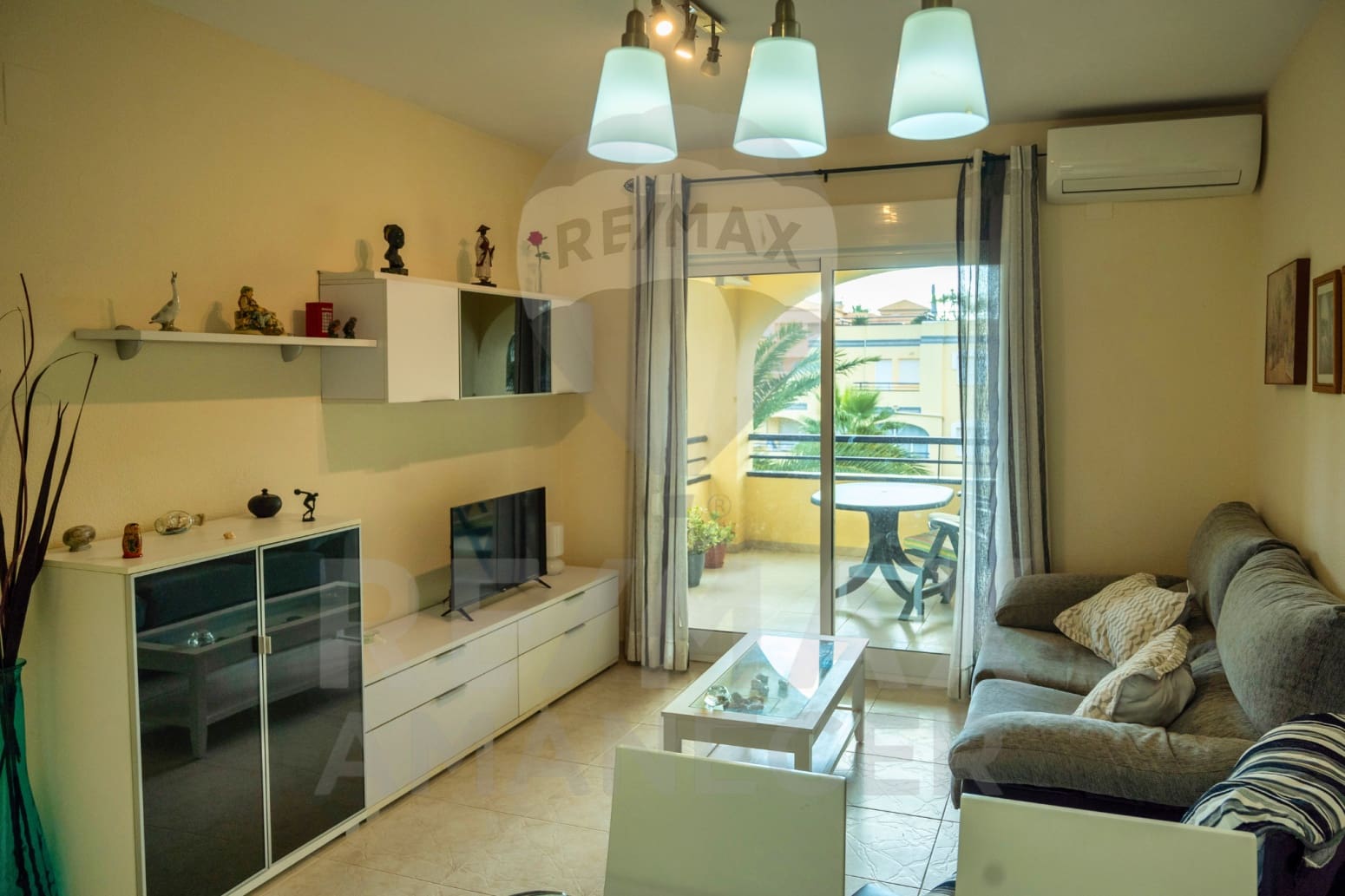 2 soveværelse Lejlighed til salg i Denia med swimmingpool garage - € 294.000 (Ref: 9261864)