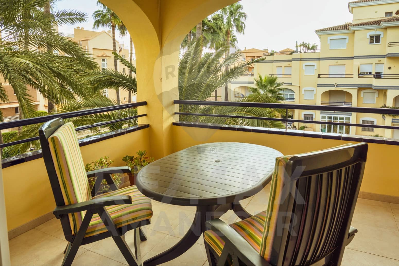 2 soveværelse Lejlighed til salg i Denia med swimmingpool garage - € 294.000 (Ref: 9261864)