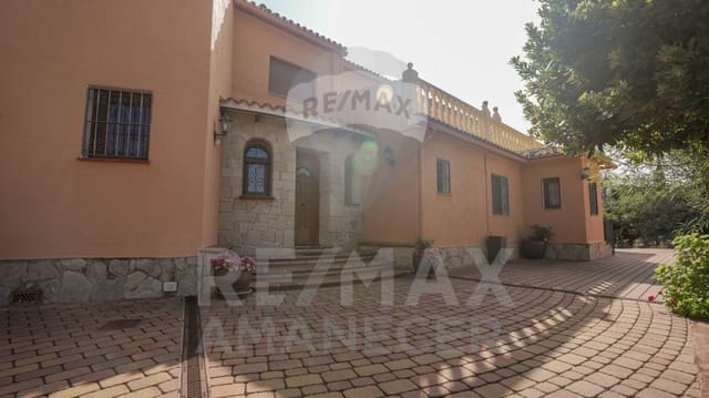 5 soverom Villa til salgs i Pedreguer med svømmebasseng garasje - € 975 000 (Ref: 9325169)