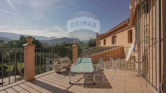 5 soverom Villa til salgs i Pedreguer med svømmebasseng garasje - € 975 000 (Ref: 9325169)