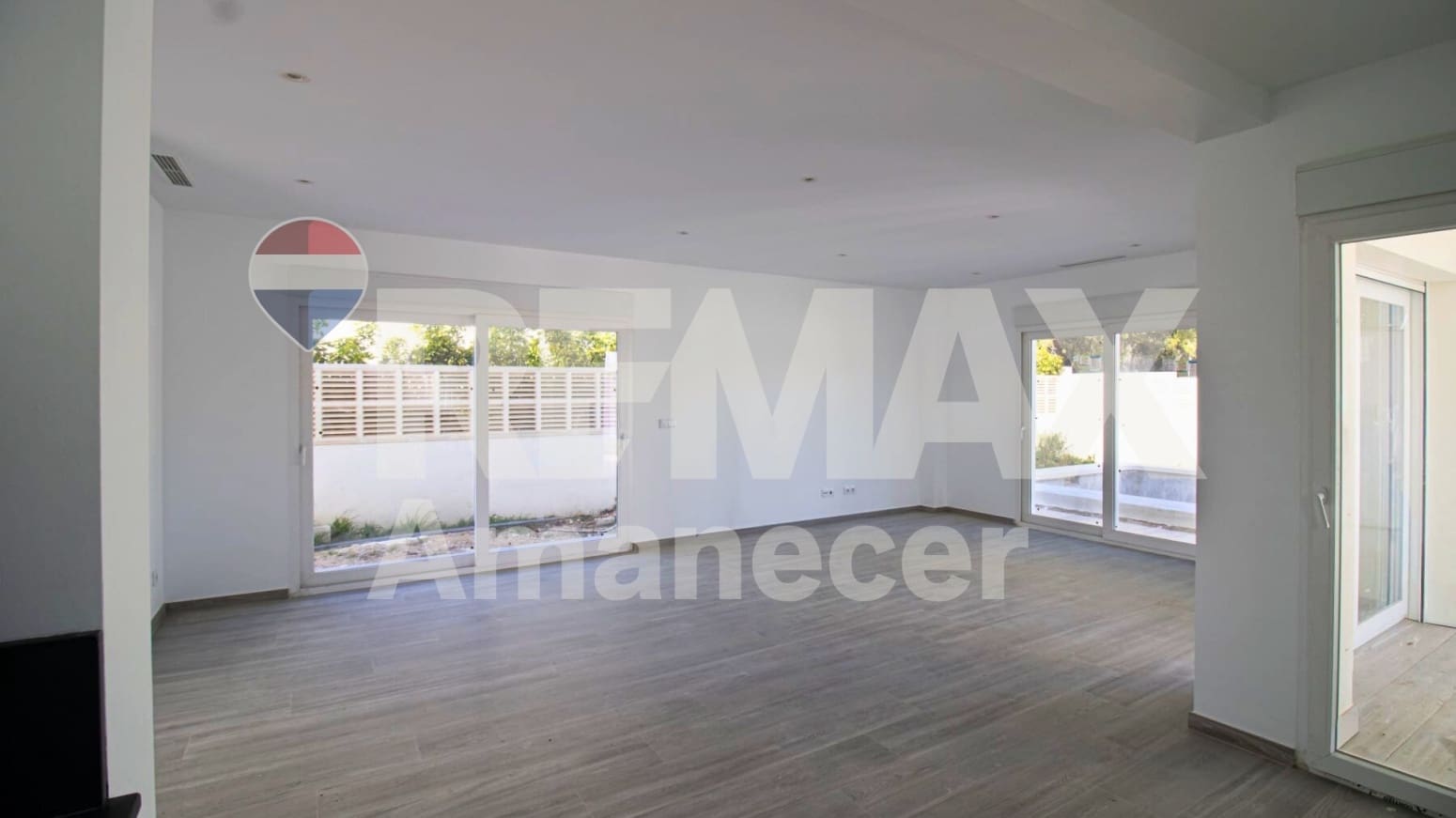 3 bedroom Villa for sale in Els Poblets with pool garage - € 550,000 (Ref: 9348584)