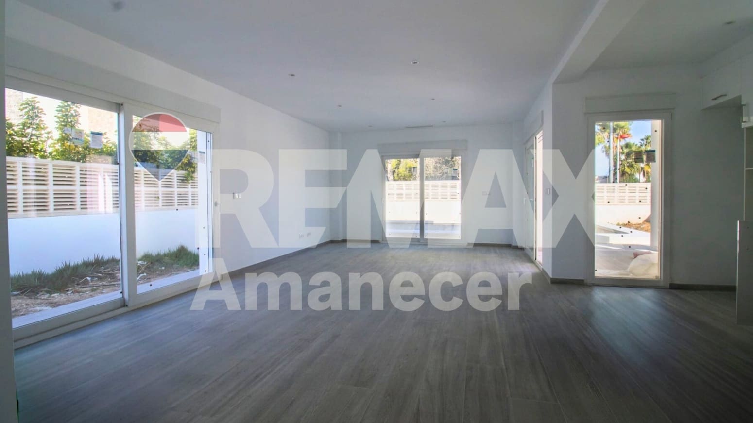 3 bedroom Villa for sale in Els Poblets with pool garage - € 550,000 (Ref: 9348584)