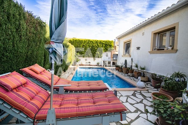 Chalet de 3 habitaciones en El Montgó, Dénia en venta con piscina garaje - 498.000 € (Ref: 9363342)