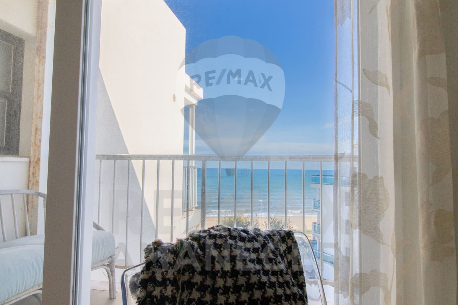 2 bedroom Flat for rent in Denia with garage - € 1,000 (Ref: 9428178)