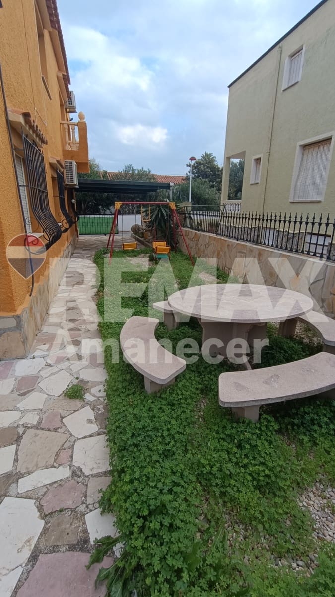 3 Zimmer Villa zu vermieten in Els Poblets mit Garage - 1.100 € (Ref: 9453545)