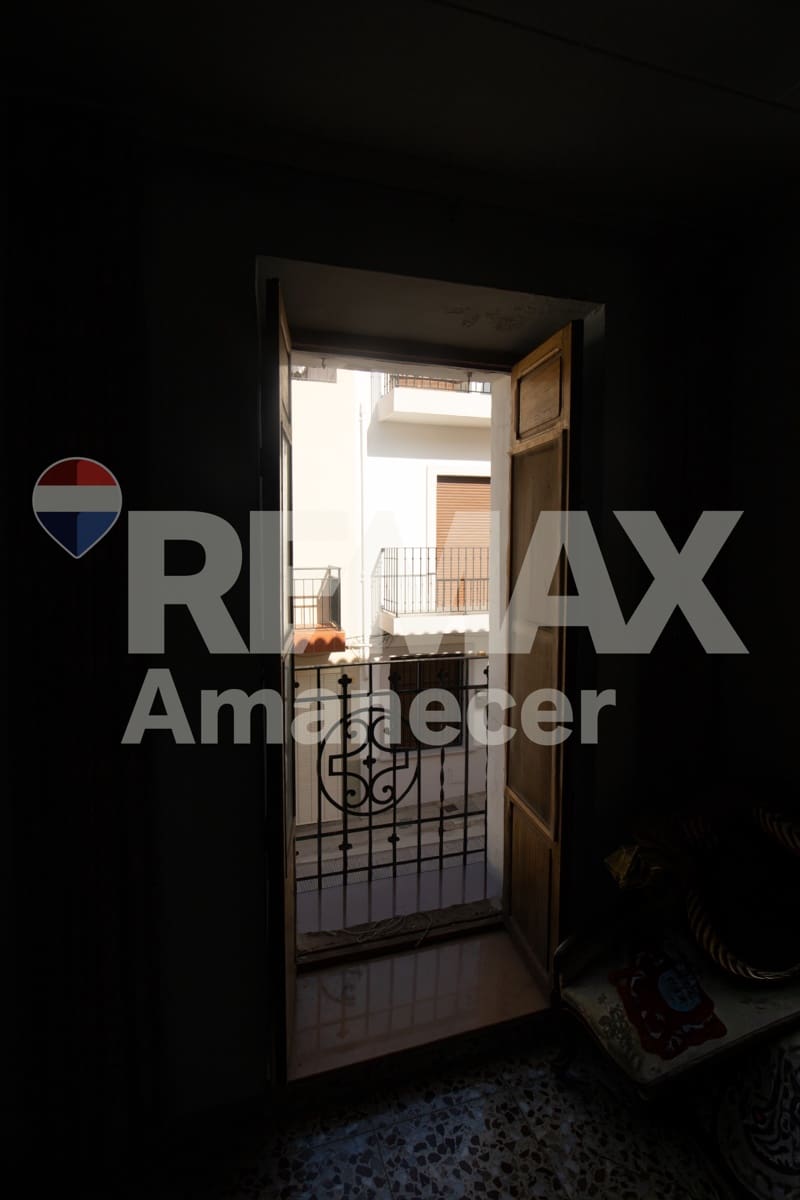 3 slaapkamer Villa te koop in Teulada met garage - € 180.000 (Ref: 9628168)