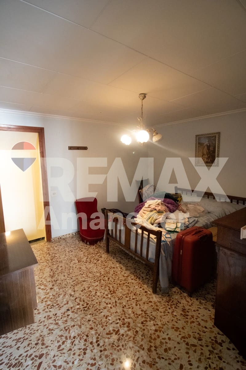 3 slaapkamer Villa te koop in Teulada met garage - € 180.000 (Ref: 9628168)