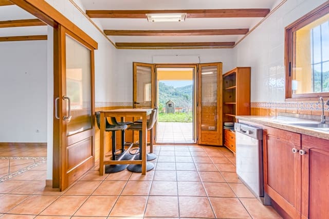 Chalet de 4 habitaciones en Orba en venta con piscina - 450.000 € (Ref: 9650346)