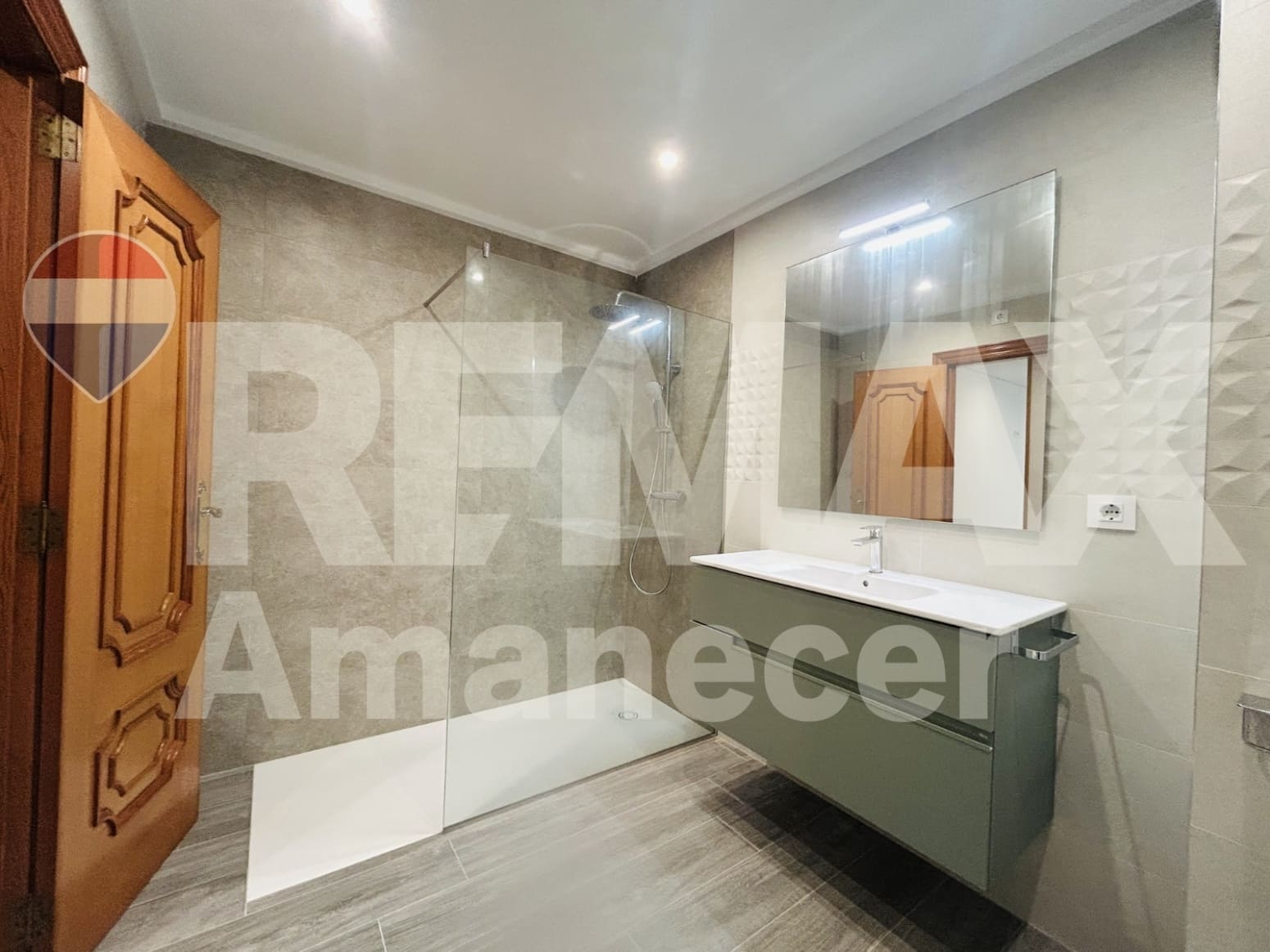 4 soveværelse Lejlighed til leje i Denia - € 1.500 (Ref: 9652882)