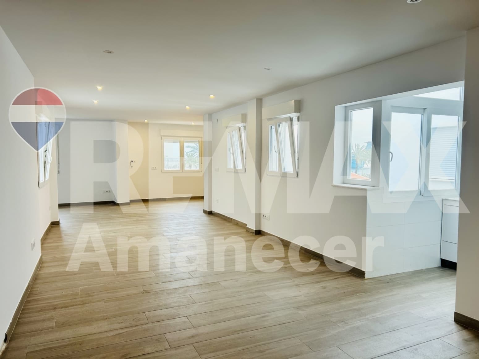 3 soveværelse Lejlighed til leje i Denia - € 1.300 (Ref: 9652883)