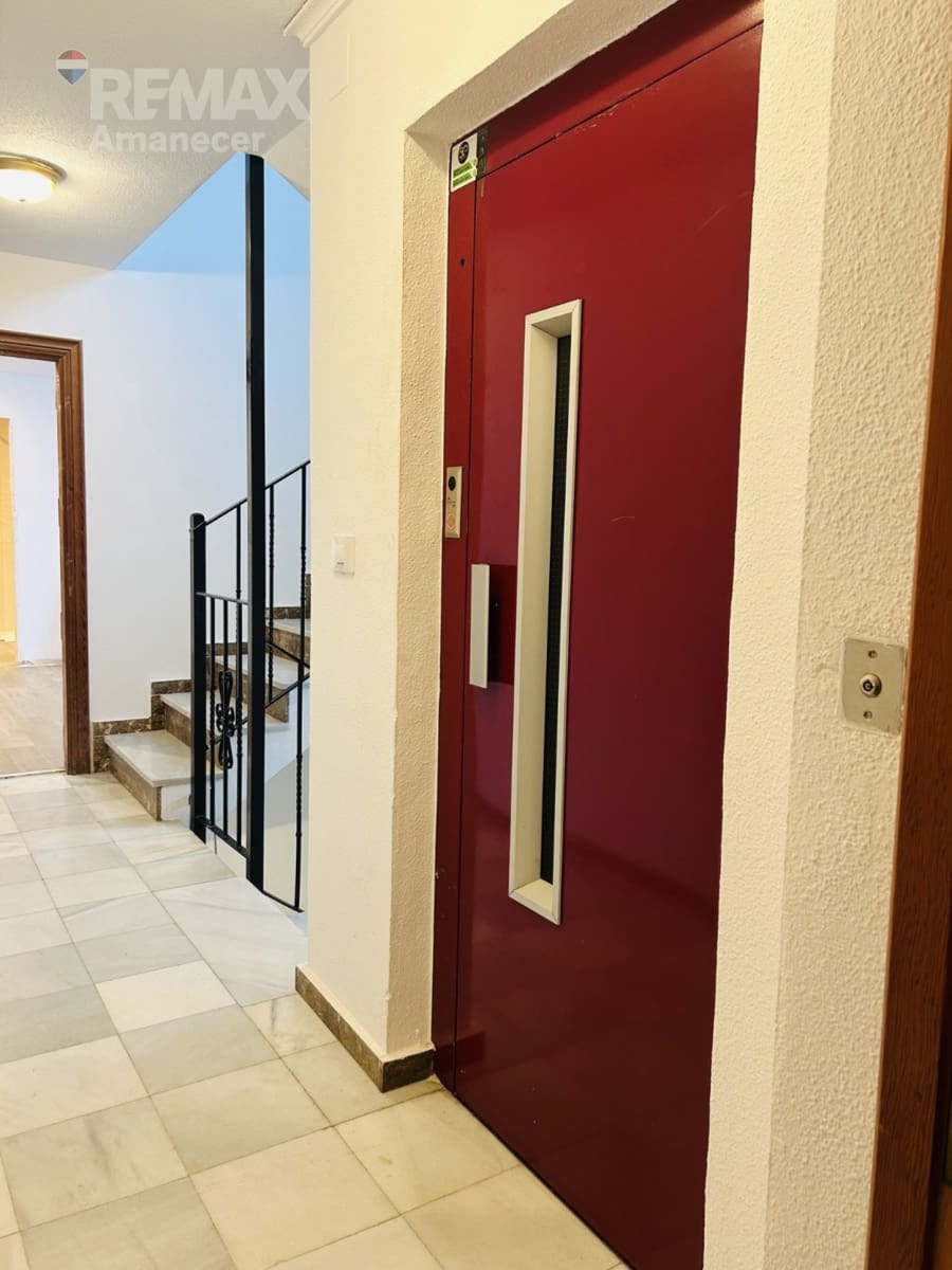 3 bedroom Flat for rent in Denia - € 1,300 (Ref: 9652883)