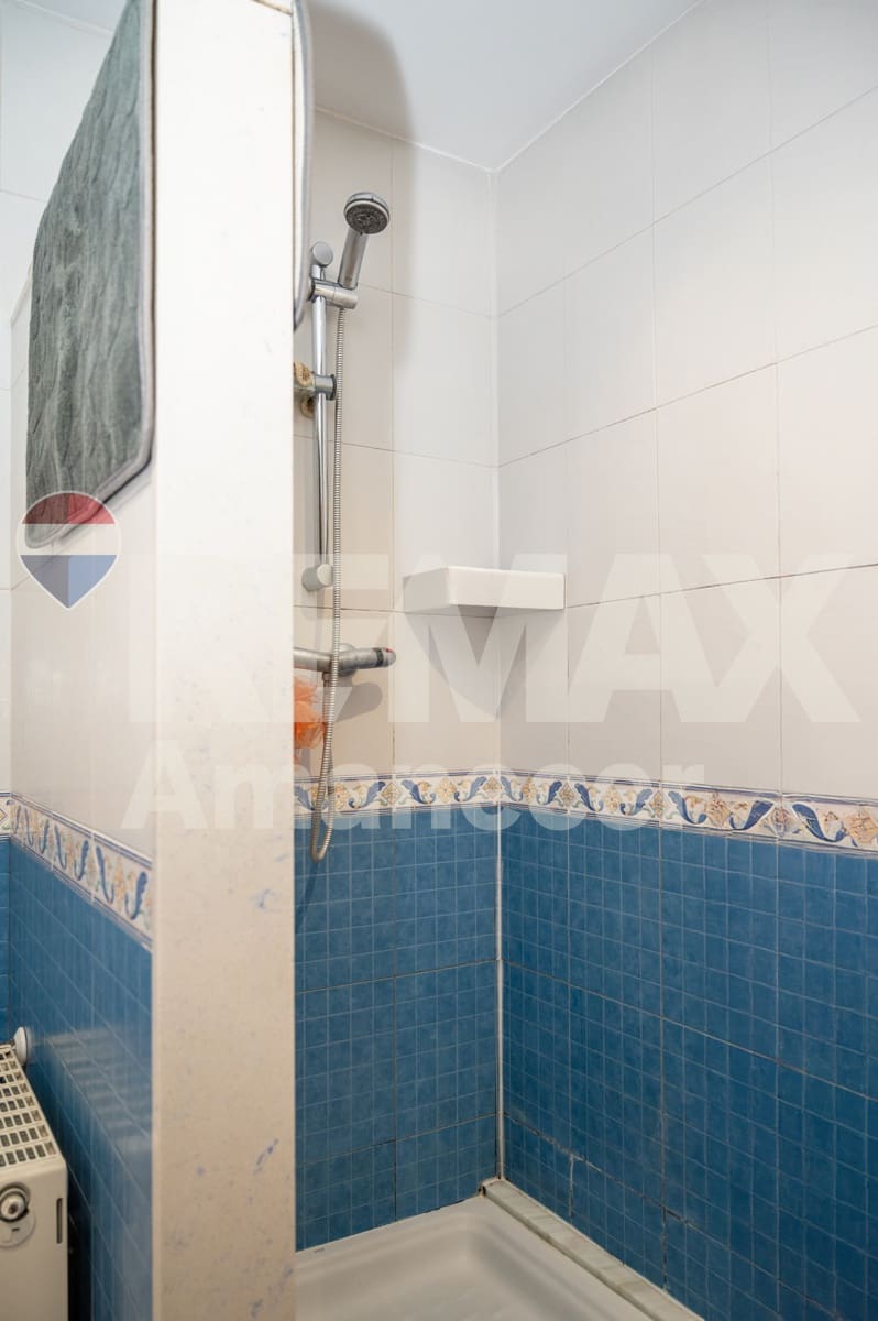 Chalet de 5 habitaciones en Alfafara en venta con garaje - 240.000 € (Ref: 9665411)