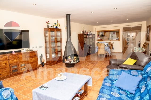 Chalet de 5 habitaciones en Alfafara en venta con garaje - 240.000 € (Ref: 9665411)