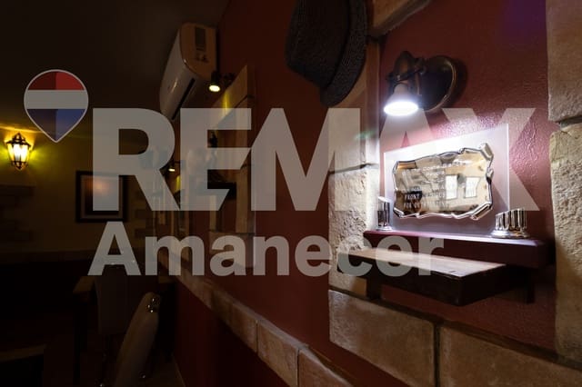 Comercial para venda em La Veleta, Torrevieja - 218 000 € (Ref: 9694236)