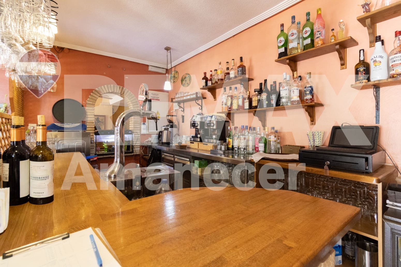 Commercial for sale in Torrevieja - € 218,000 (Ref: 9694236)