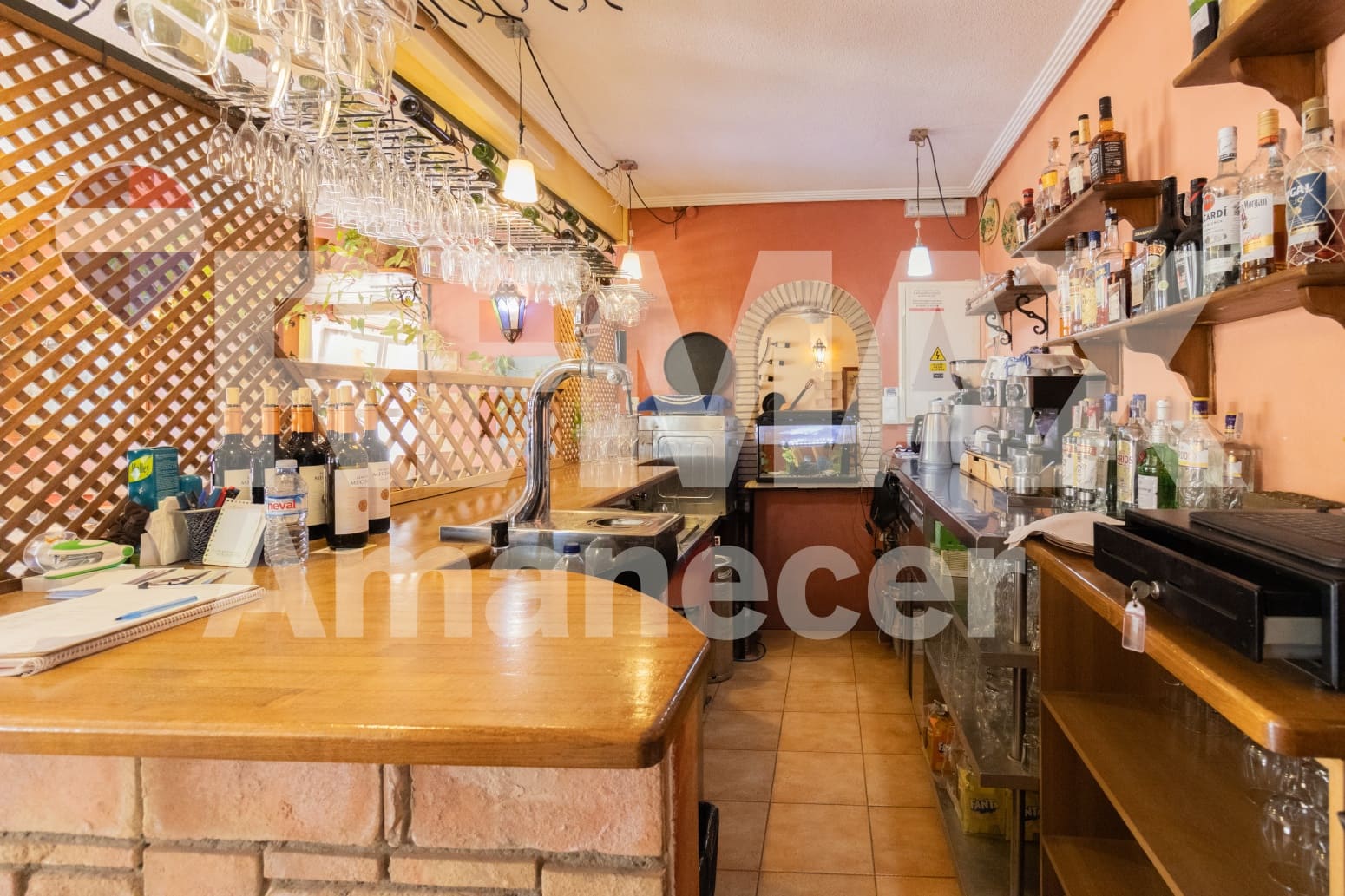 Commercial for sale in Torrevieja - € 218,000 (Ref: 9694236)