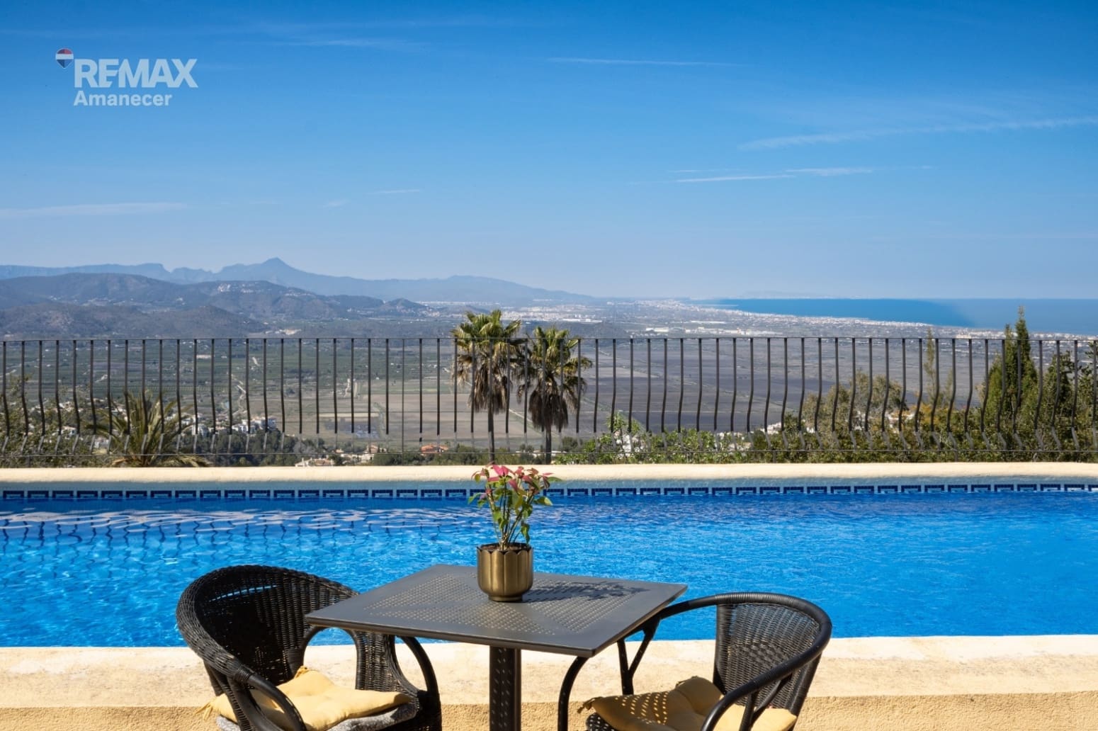 3 bedroom Villa for sale in Rafol de Almunia with pool garage - € 489,000 (Ref: 9733405)