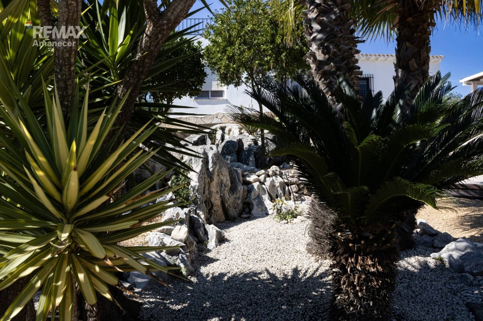 3 bedroom Villa for sale in Rafol de Almunia with pool garage - € 489,000 (Ref: 9733405)