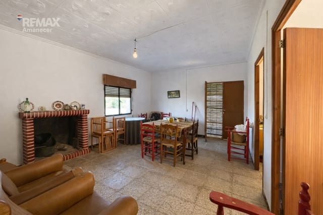 3 soveværelse Villa til salg i Enguera med garage - € 75.000 (Ref: 9749342)