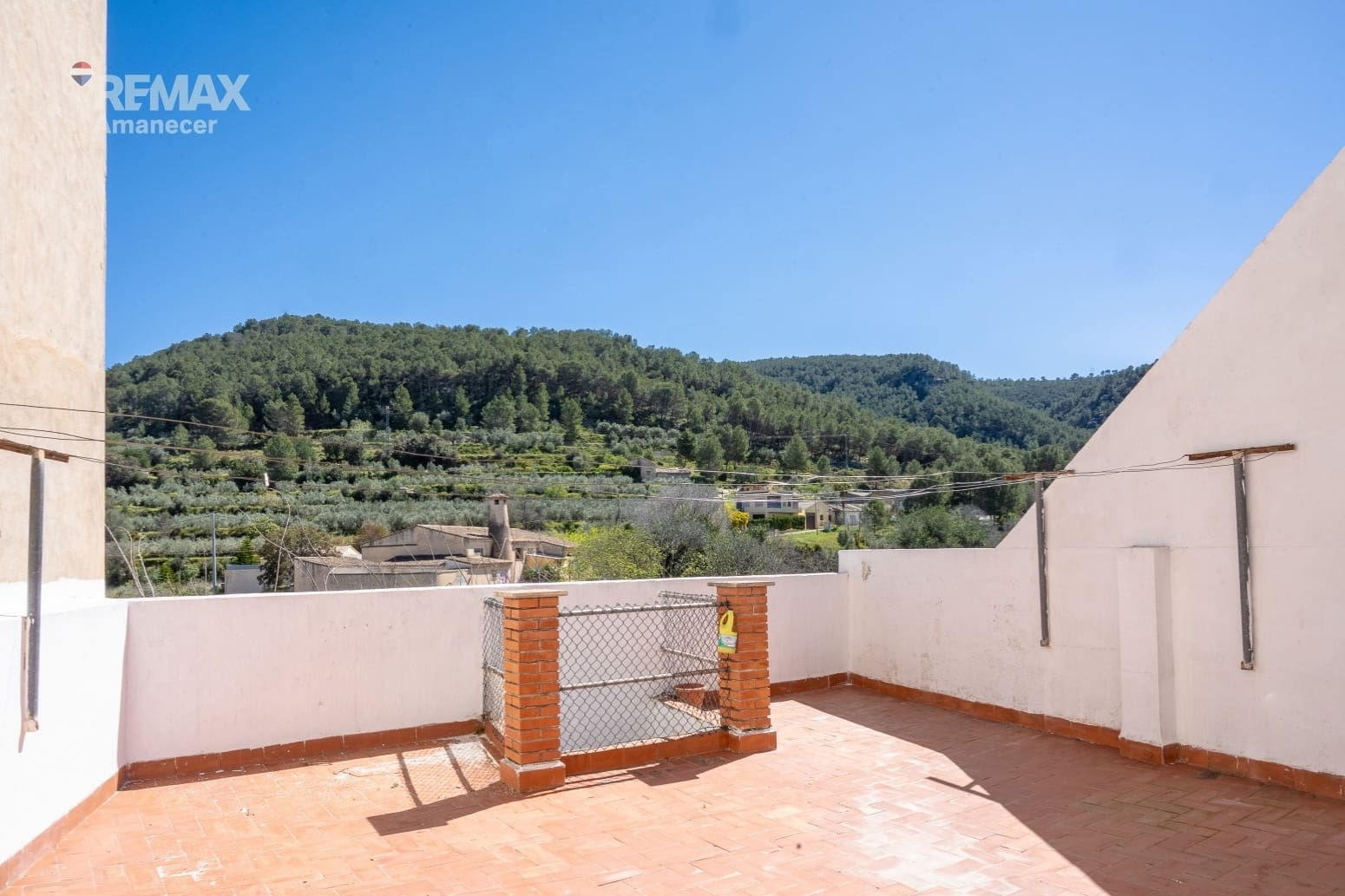 4 soveværelse Villa til salg i Enguera - € 68.000 (Ref: 9749343)