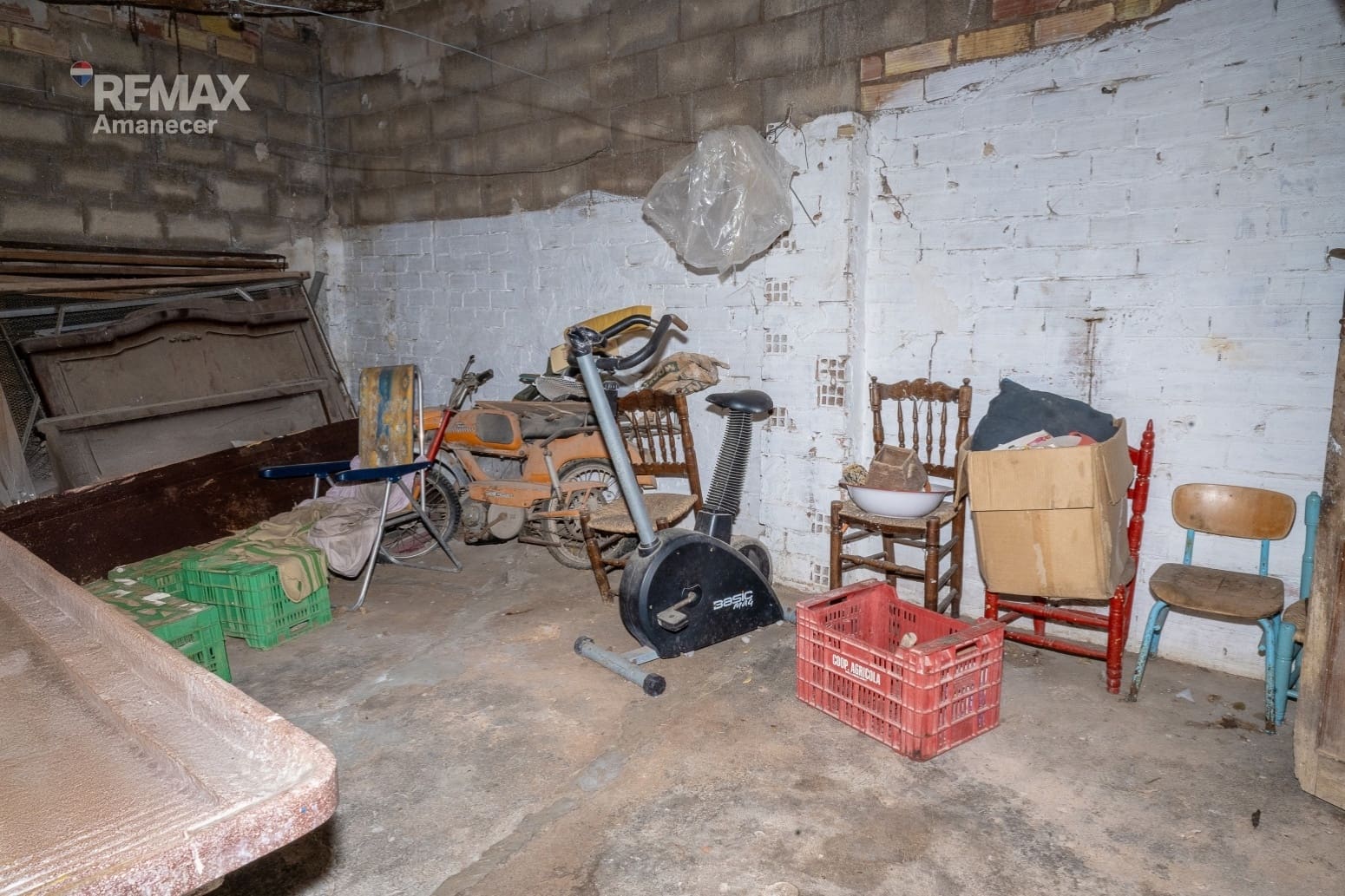 4 soveværelse Villa til salg i Enguera - € 68.000 (Ref: 9749343)