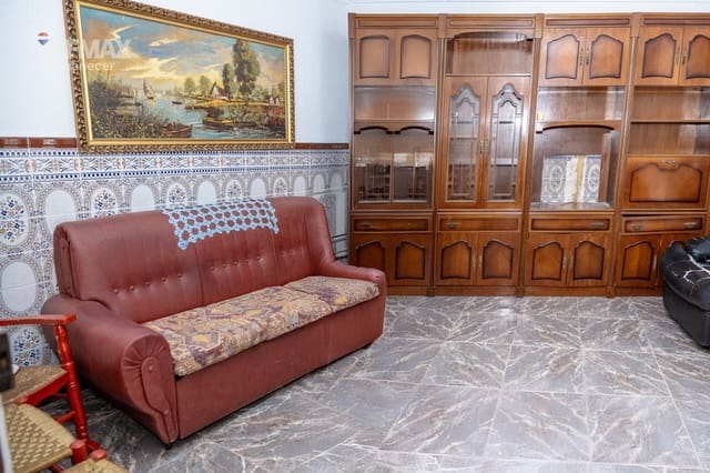 4 soveværelse Villa til salg i Enguera - € 68.000 (Ref: 9749343)