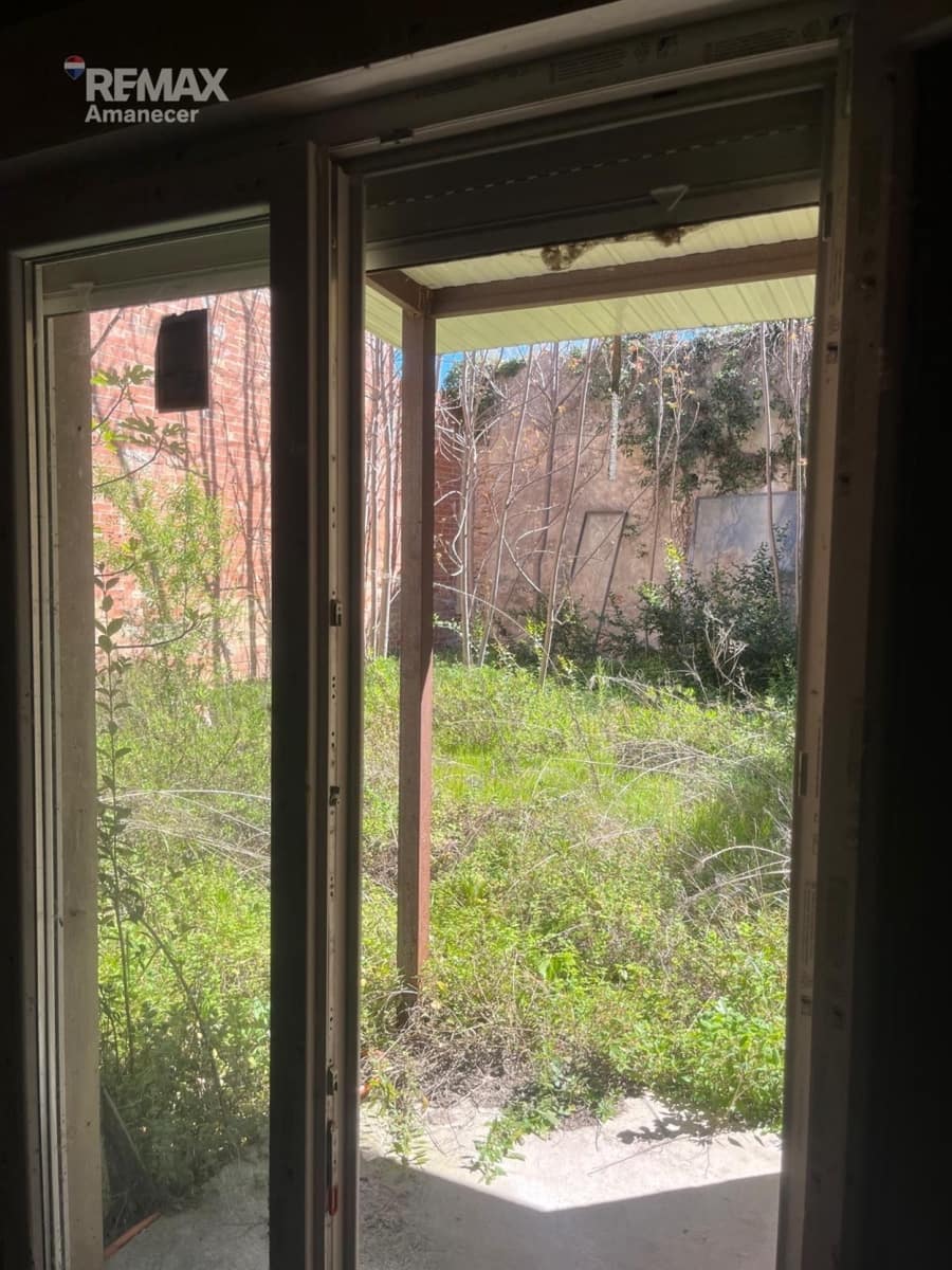 Flat for sale in L'Olleria - € 110,000 (Ref: 9777523)