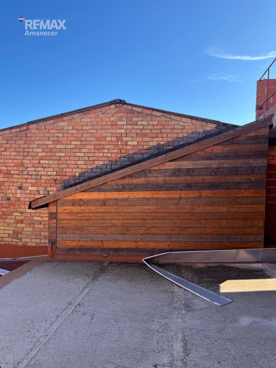 Flat for sale in L'Olleria - € 110,000 (Ref: 9777523)