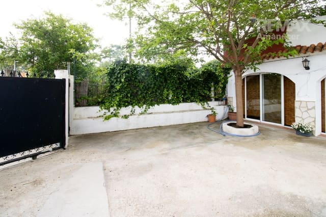 3 soveværelse Villa til salg i Orba - € 300.000 (Ref: 9819330)