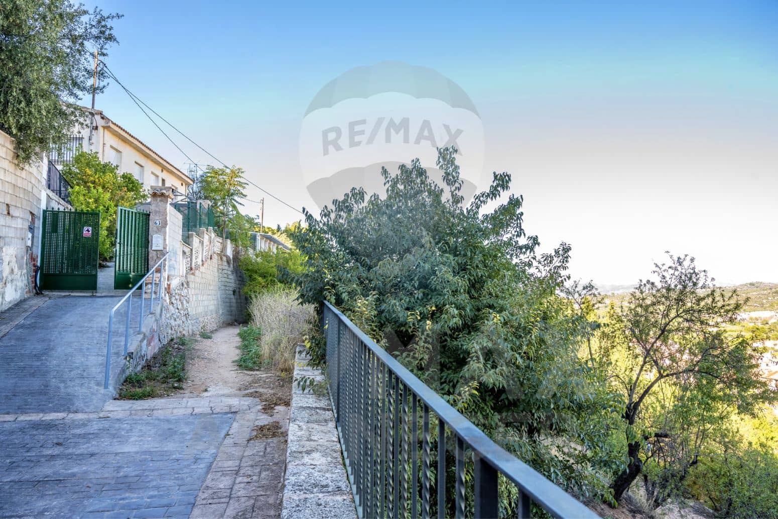 8 bedroom Villa for sale in Cocentaina - € 280,000 (Ref: 9847512)