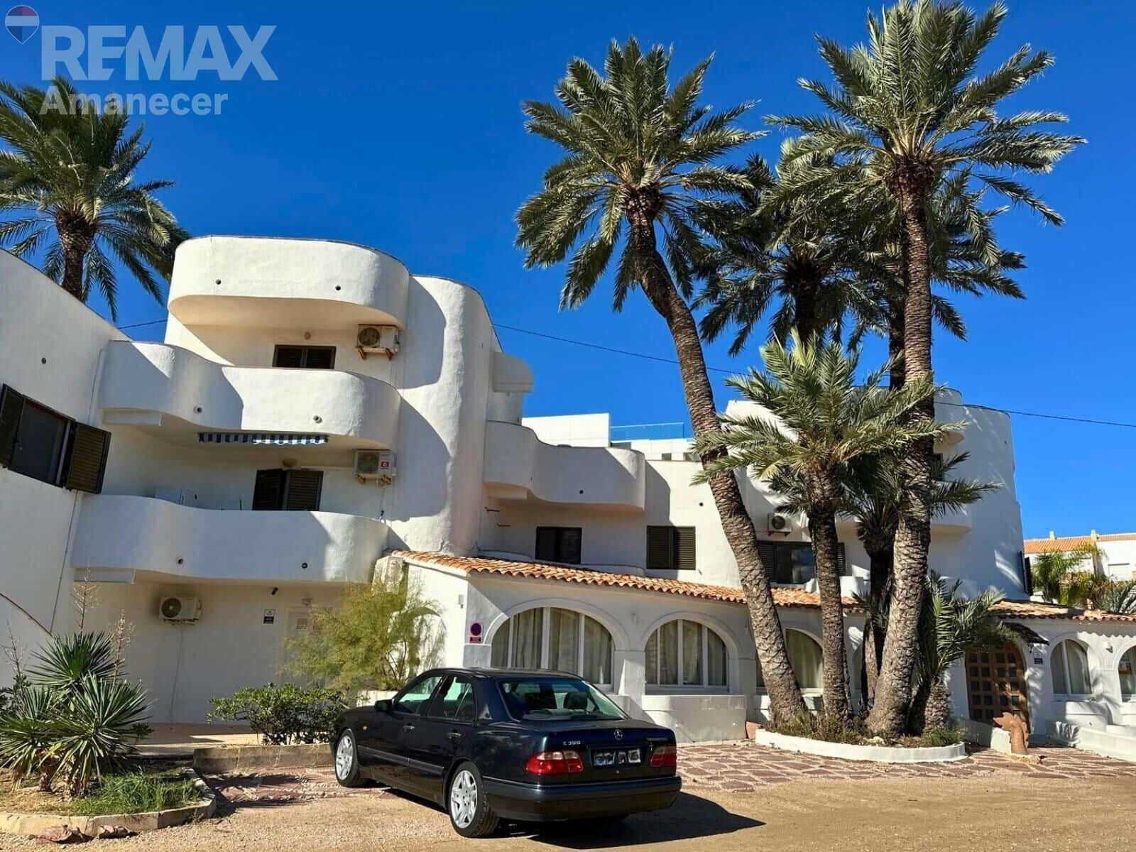 2 bedroom Flat for sale in Denia - € 305,000 (Ref: 9847514)