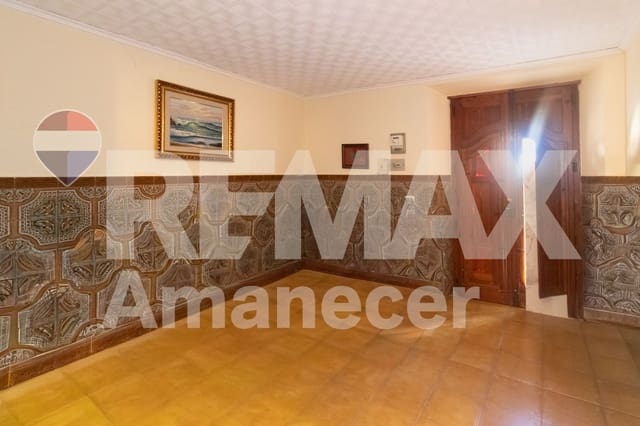 3 sypialnia Willa na sprzedaż w Teulada Pueblo, Teulada-Moraira z garażem - 180 000 € (Ref: 9847520)