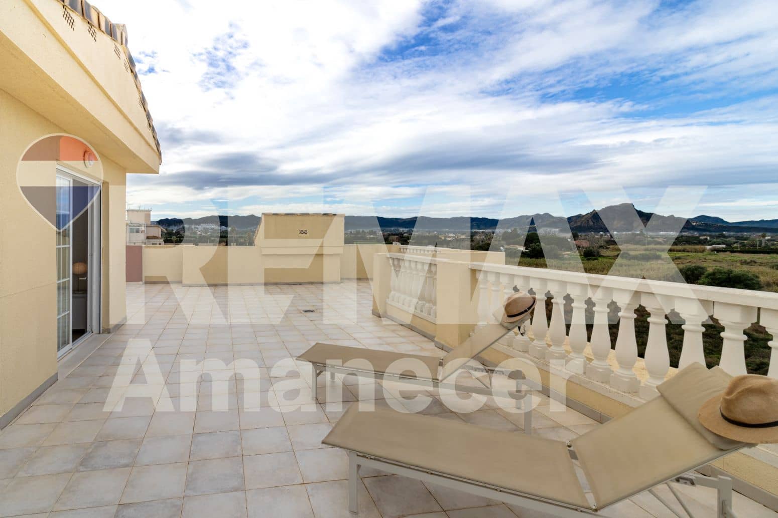 3 soveværelse Penthouse til salg i Denia med swimmingpool garage - € 449.000 (Ref: 9847521)