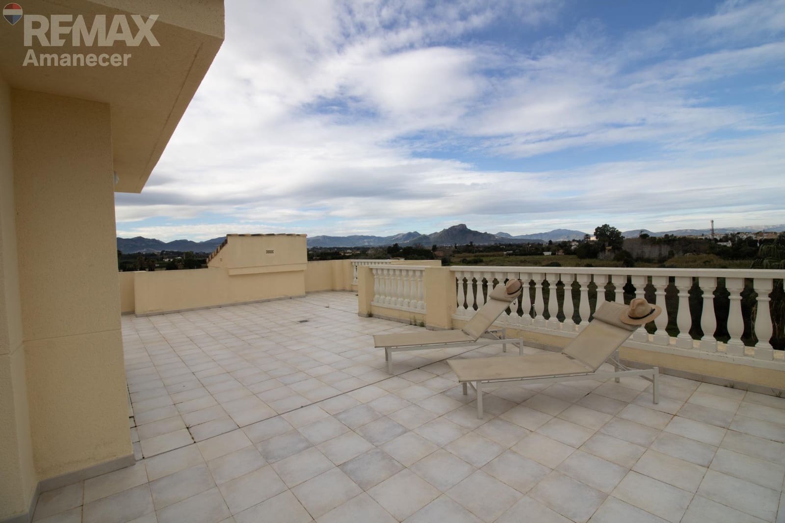 3 quarto Penthouse para venda em Denia com piscina garagem - 449 000 € (Ref: 9847521)
