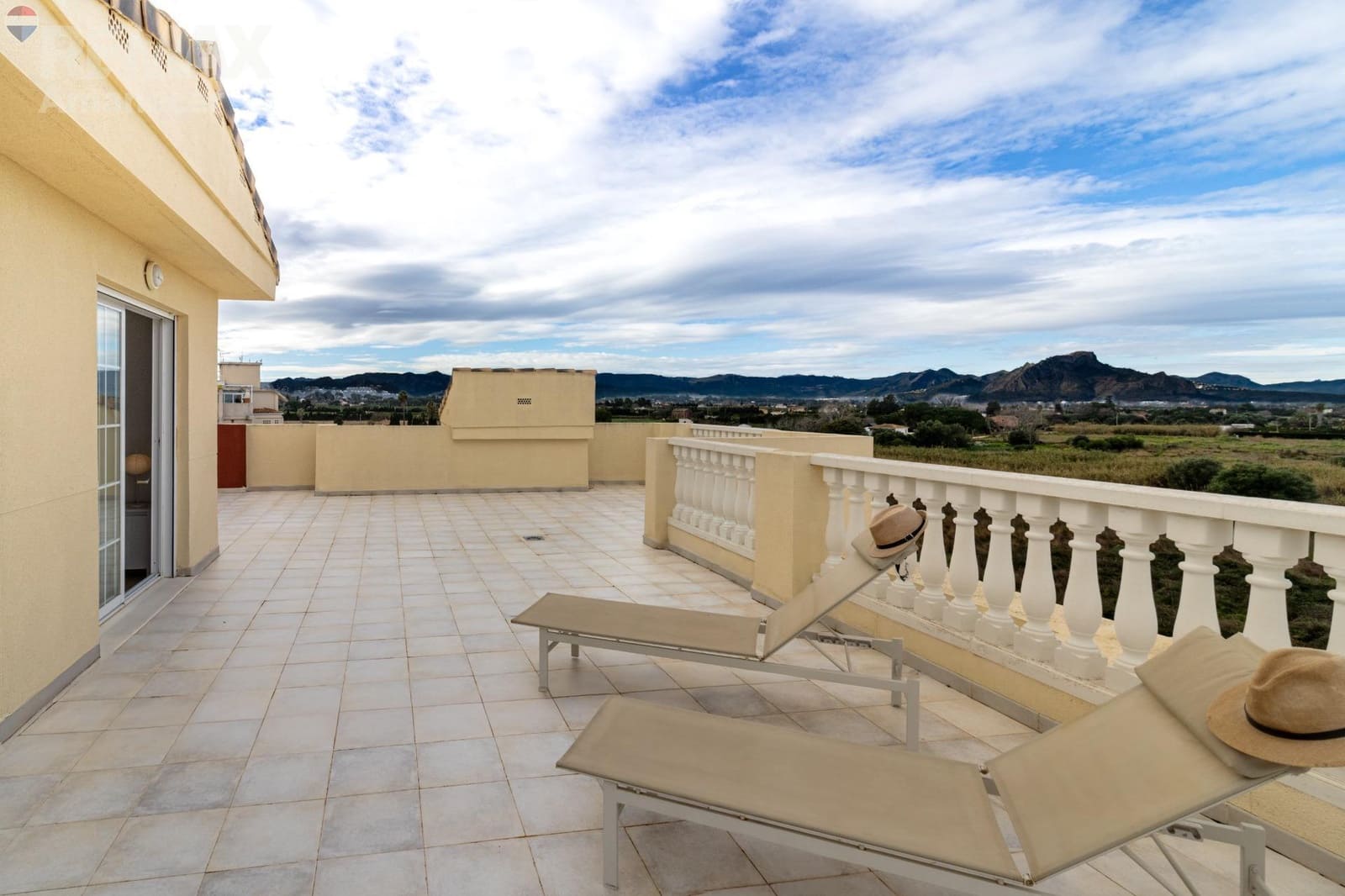 3 quarto Penthouse para venda em Denia com piscina garagem - 449 000 € (Ref: 9847521)