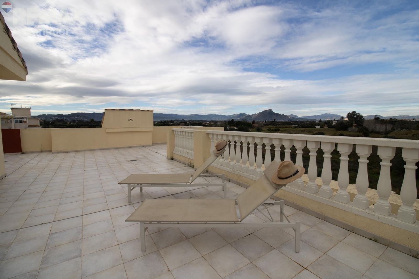 3 quarto Penthouse para venda em Denia com piscina garagem - 449 000 € (Ref: 9847521)