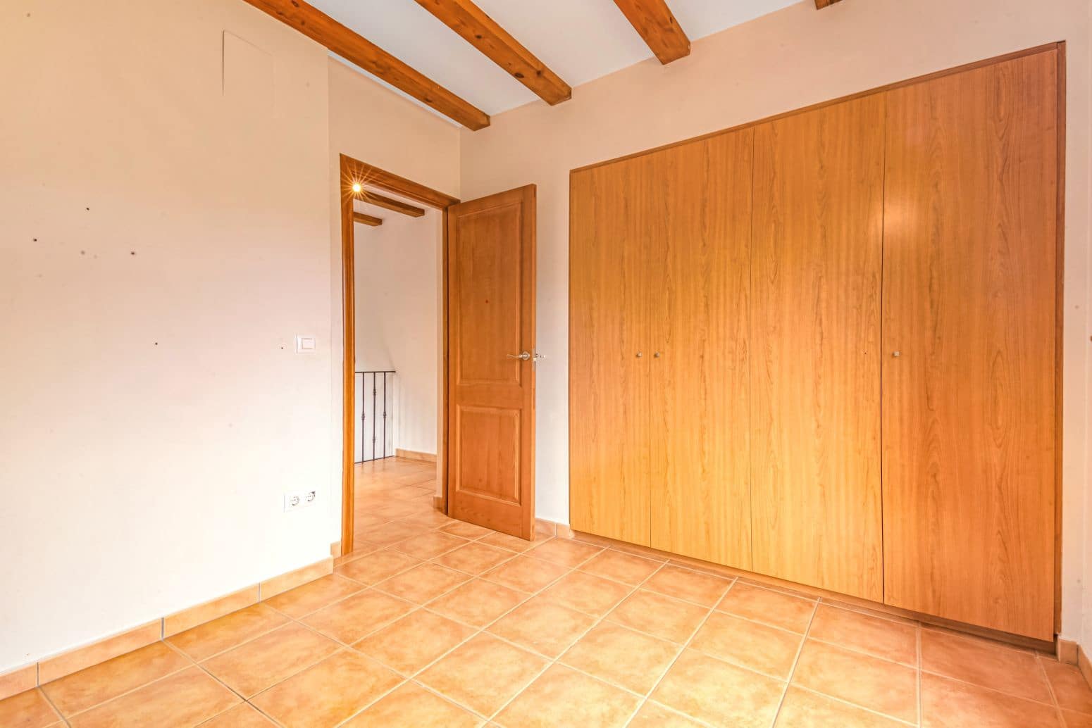 4 chambre Villa/Maison à vendre à Orba avec piscine - 429 000 € (Ref: 9847524)