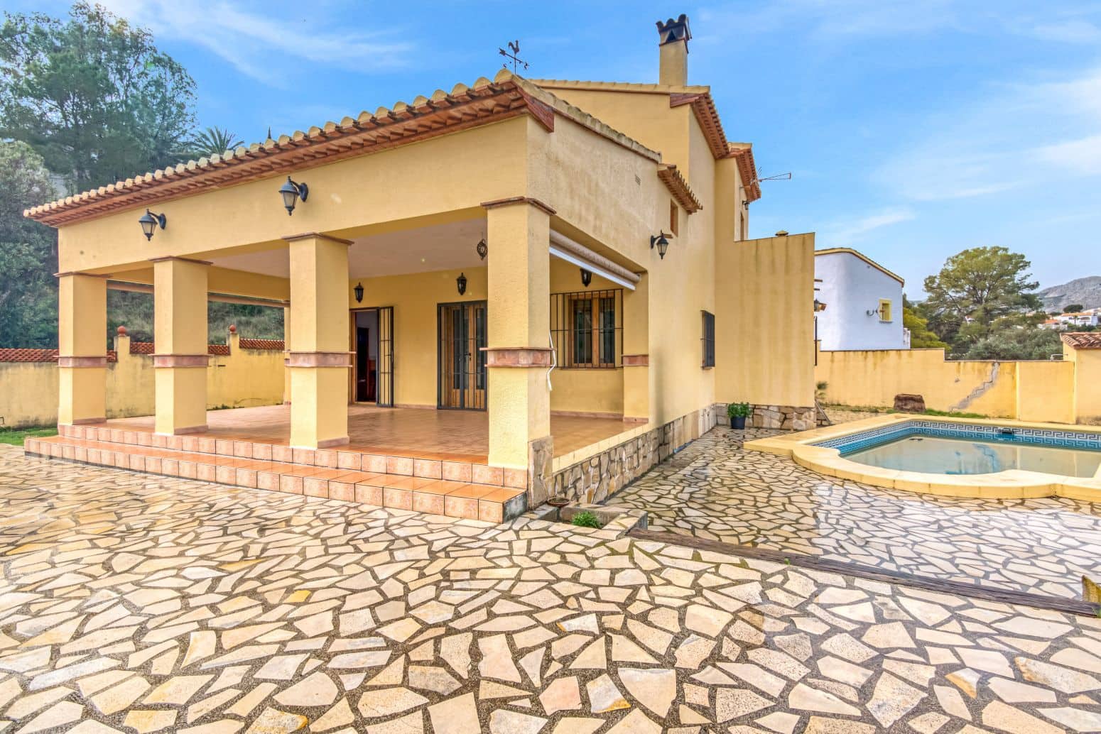 4 chambre Villa/Maison à vendre à Orba avec piscine - 429 000 € (Ref: 9847524)