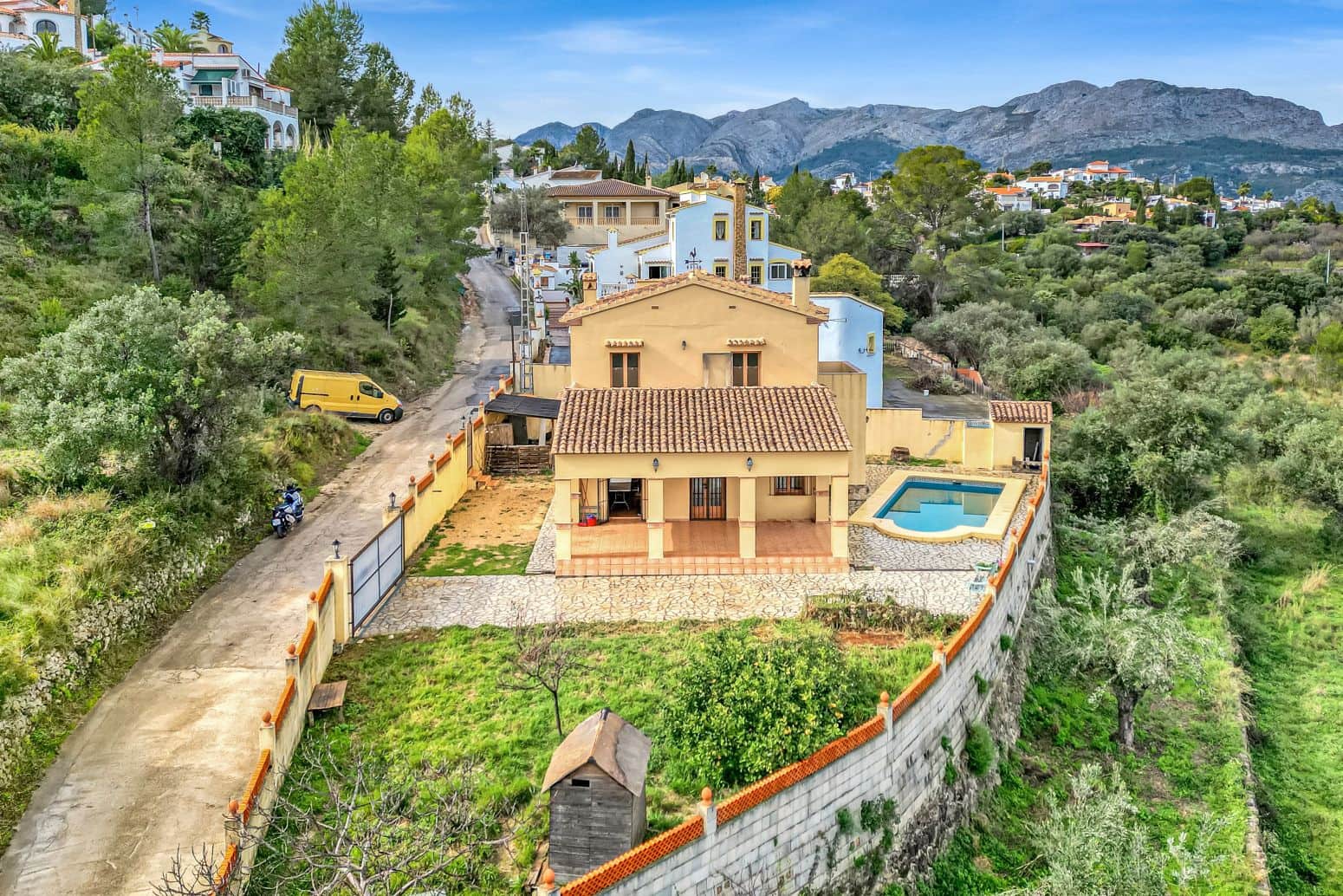 4 chambre Villa/Maison à vendre à Orba avec piscine - 429 000 € (Ref: 9847524)