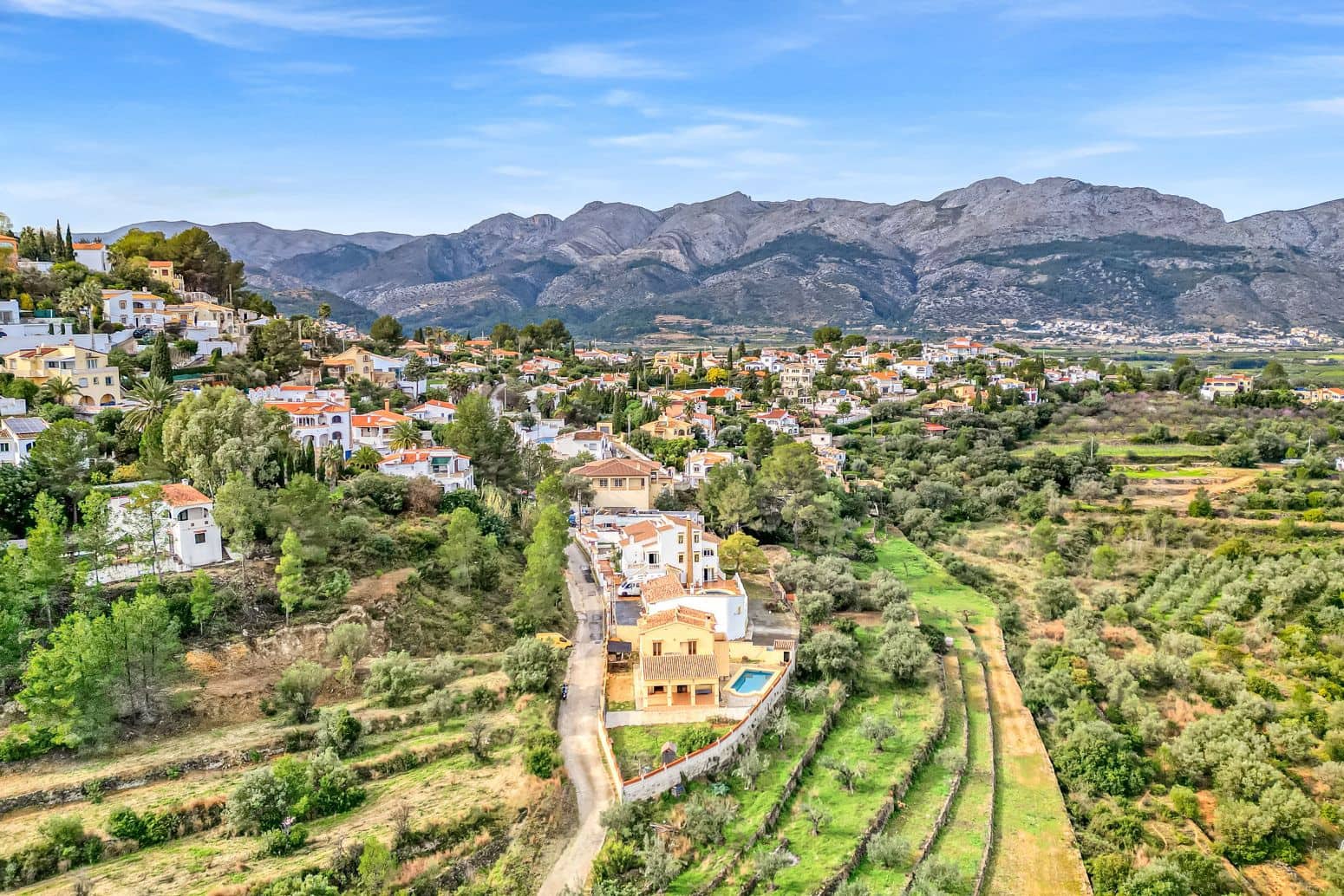 4 chambre Villa/Maison à vendre à Orba avec piscine - 429 000 € (Ref: 9847524)