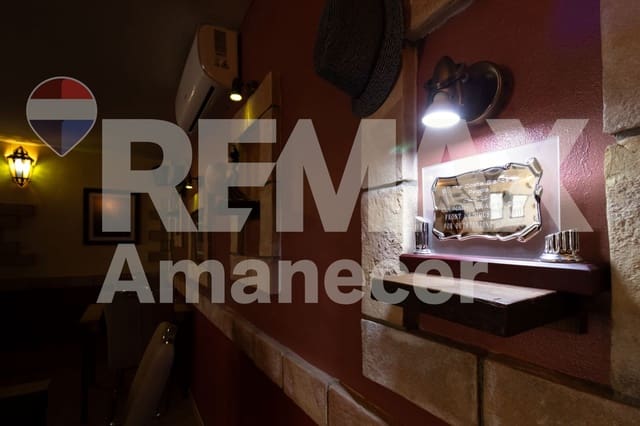 Commercieel te koop in La Veleta, Torrevieja - € 218.000 (Ref: 9847525)